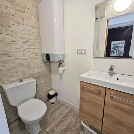 Apartmán Gregbnb - 25m2 - Terasse 30m2 - Climatise